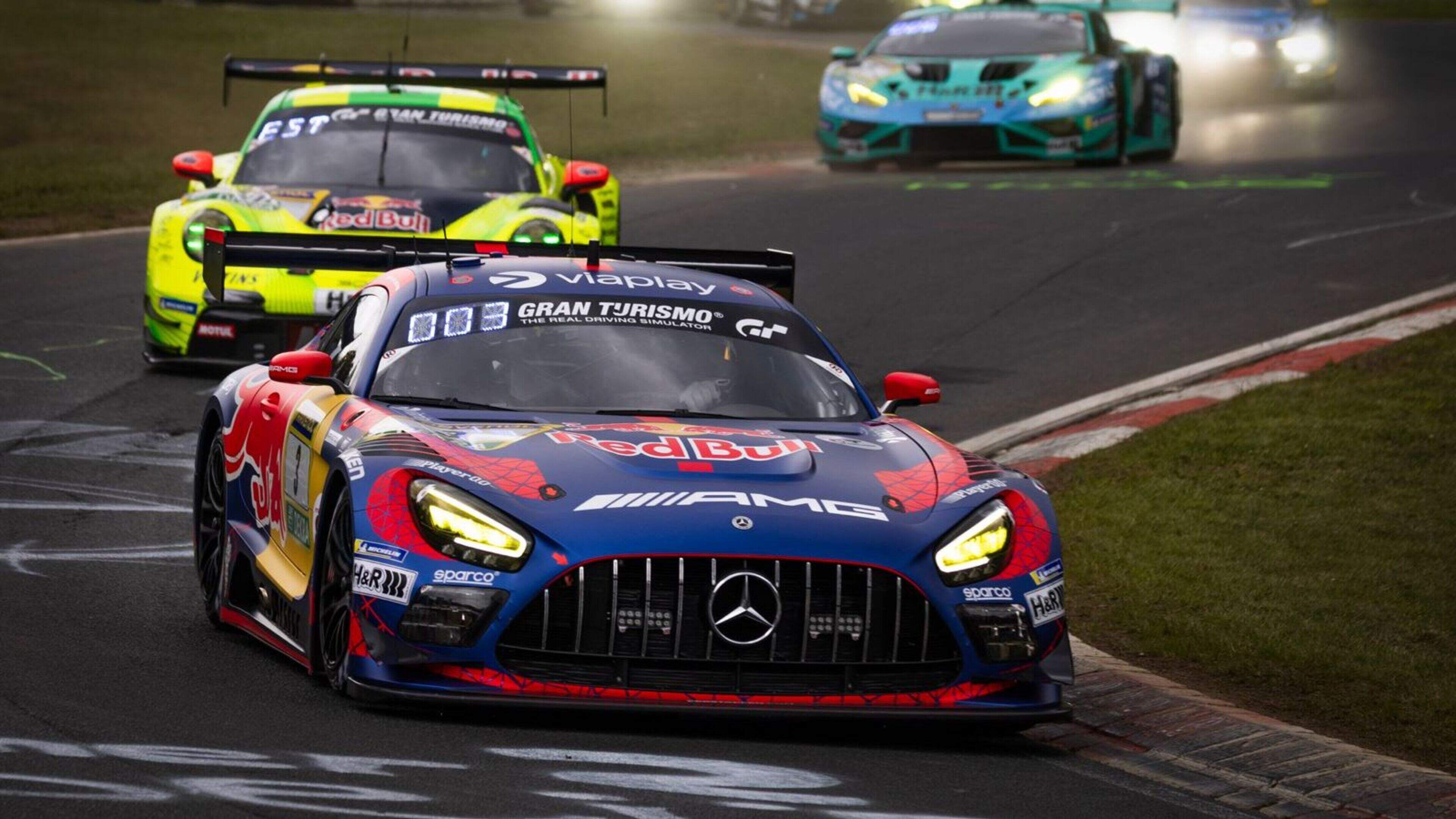 LIVE 24 Uur van de Nürburgring: Max Verstappen maakt indruk en neemt leiding over